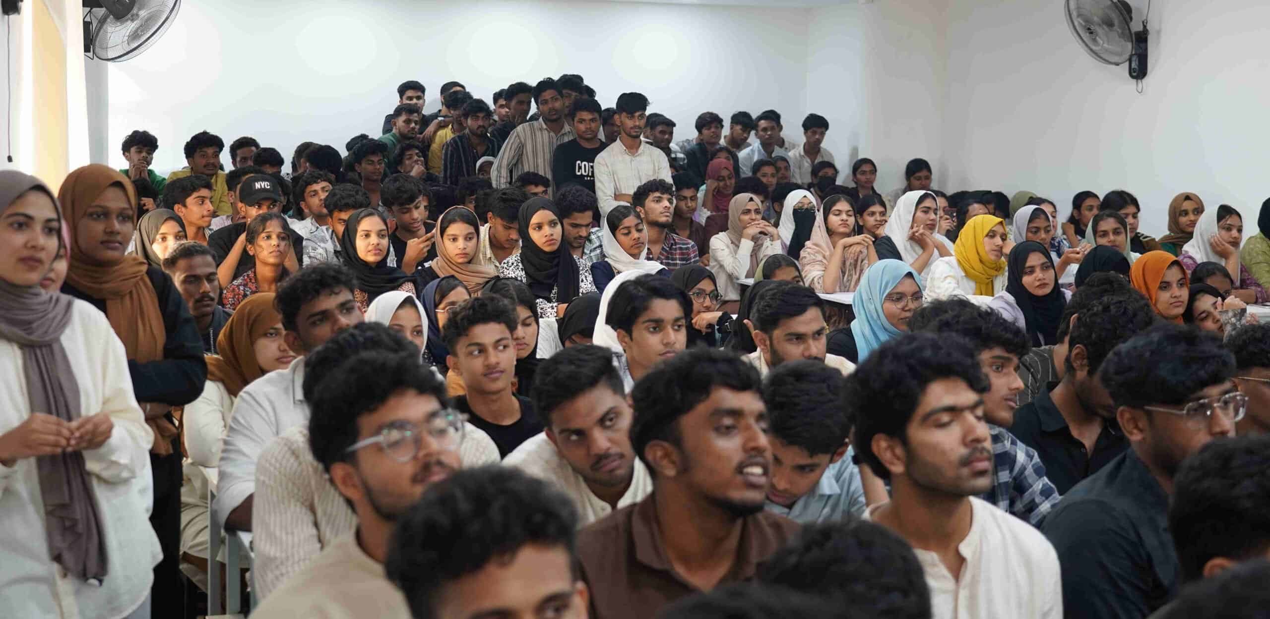 Elance students gathered on campus